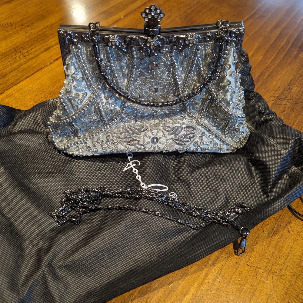 Antique style purse